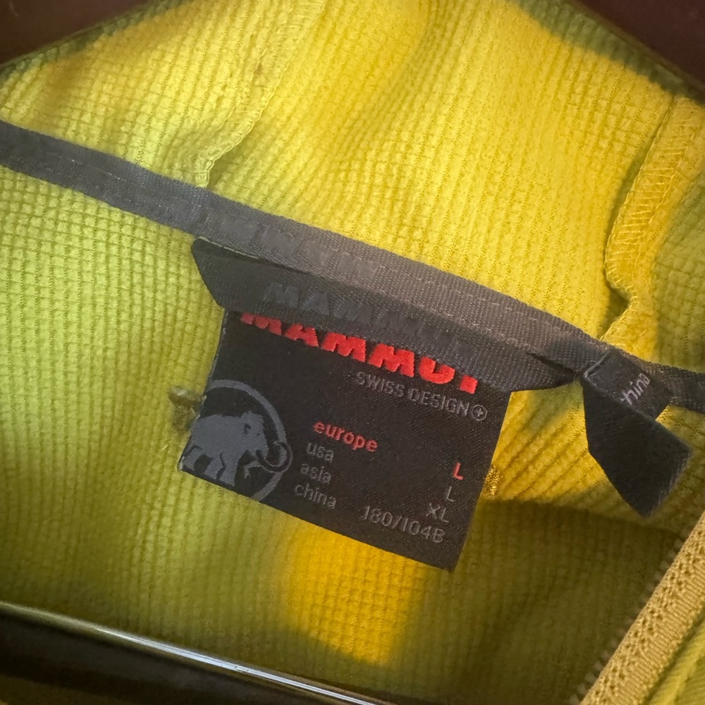 Mammut Yellow Shell Jacket - Picture 4 of 4